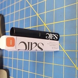 Saie Lip Blur - Color Dada Matte 2.5g New In Box